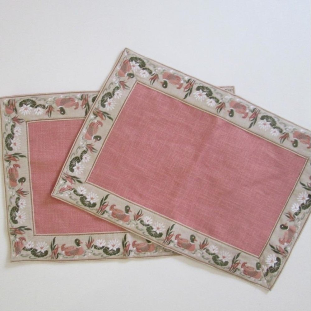 Anora Placemats Duck Lily Pad Embroidery Linen Blend Germany 12 x 17